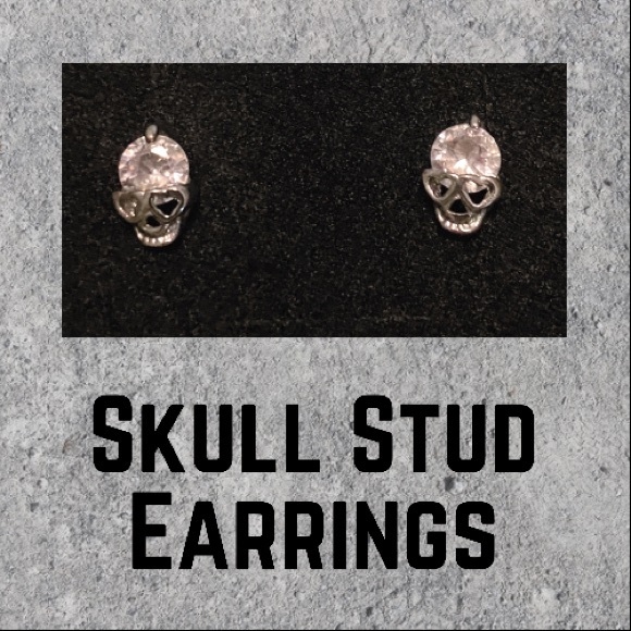 💀Skull Earrings💀 - Picture 1 of 3